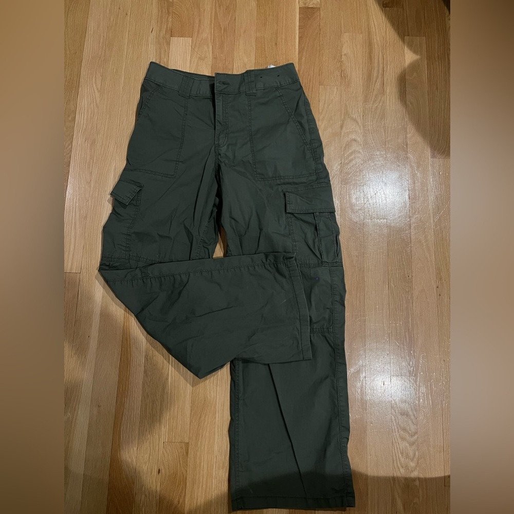 ARMY GREEN CARGO PANTS